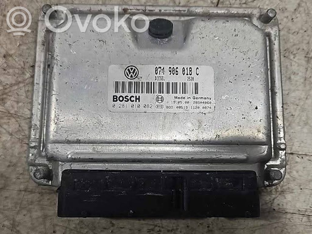 Volkswagen Transporter - Caravelle T4 Engine control unit/module 