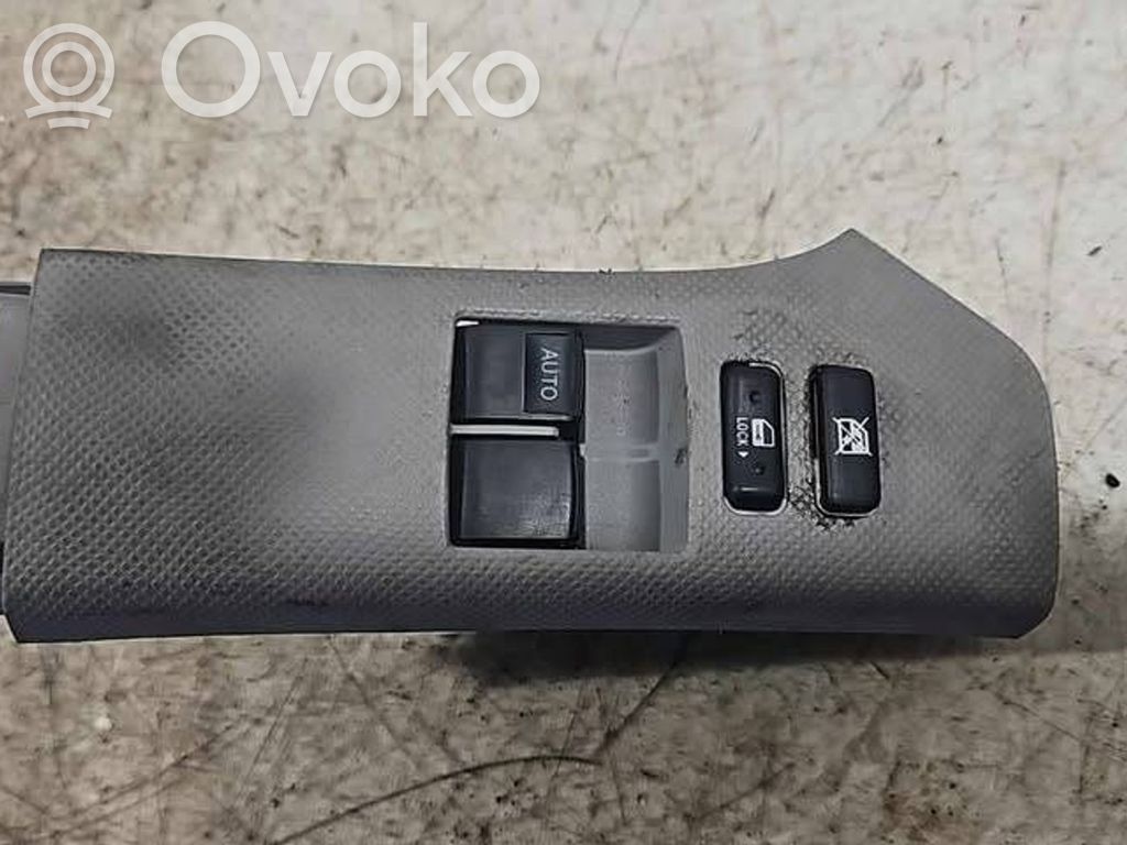 Toyota Yaris Interruptor del elevalunas eléctrico 