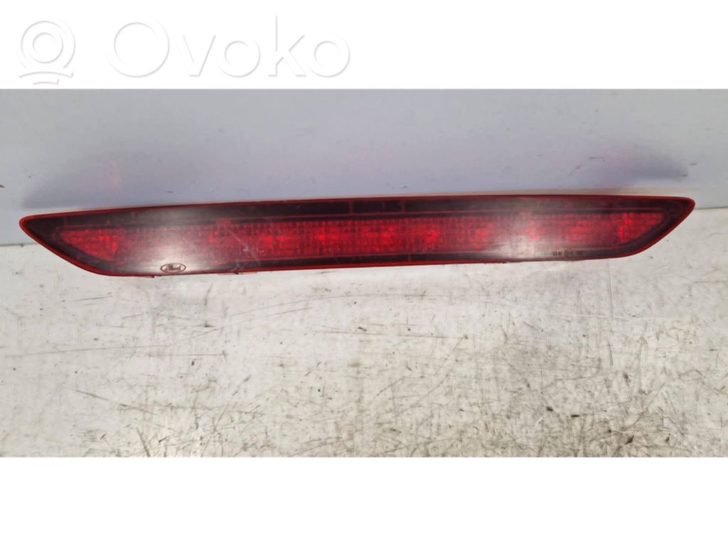 Third/center stoplight   7S7113A601,Q080QC