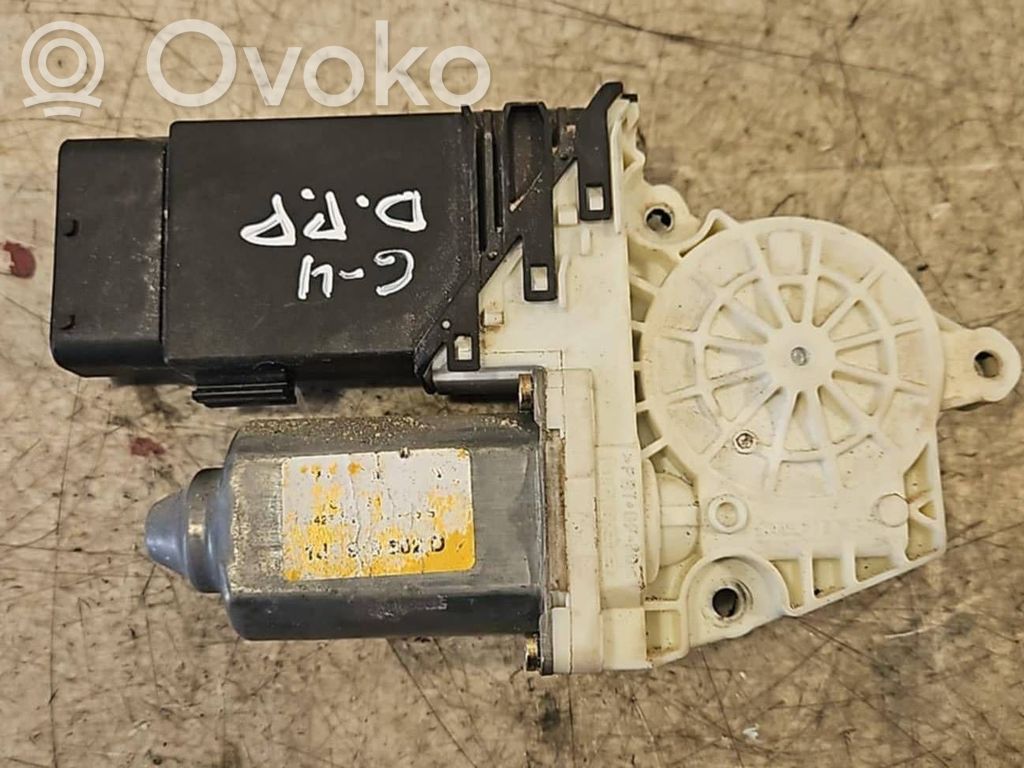 Volkswagen Golf V Silnik regulatora szyby drzwi przednich 