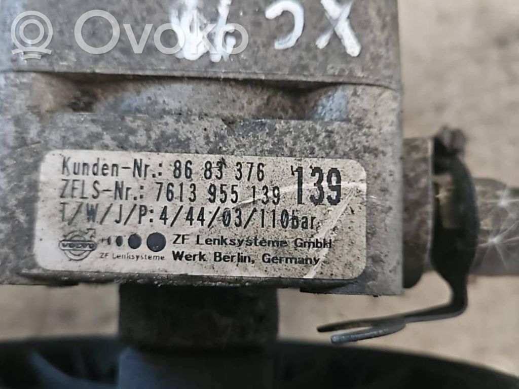 Volvo XC70 Ohjaustehostimen pumppu 
