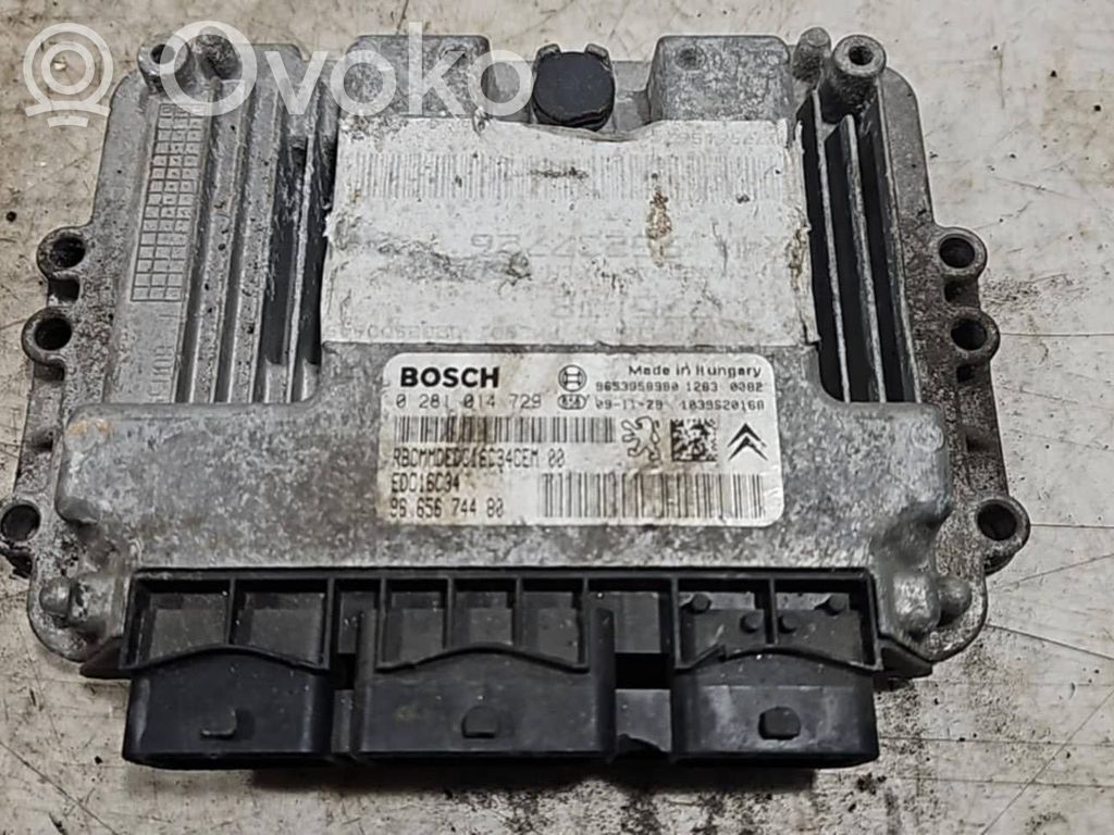 Peugeot 5008 Engine control unit/module 