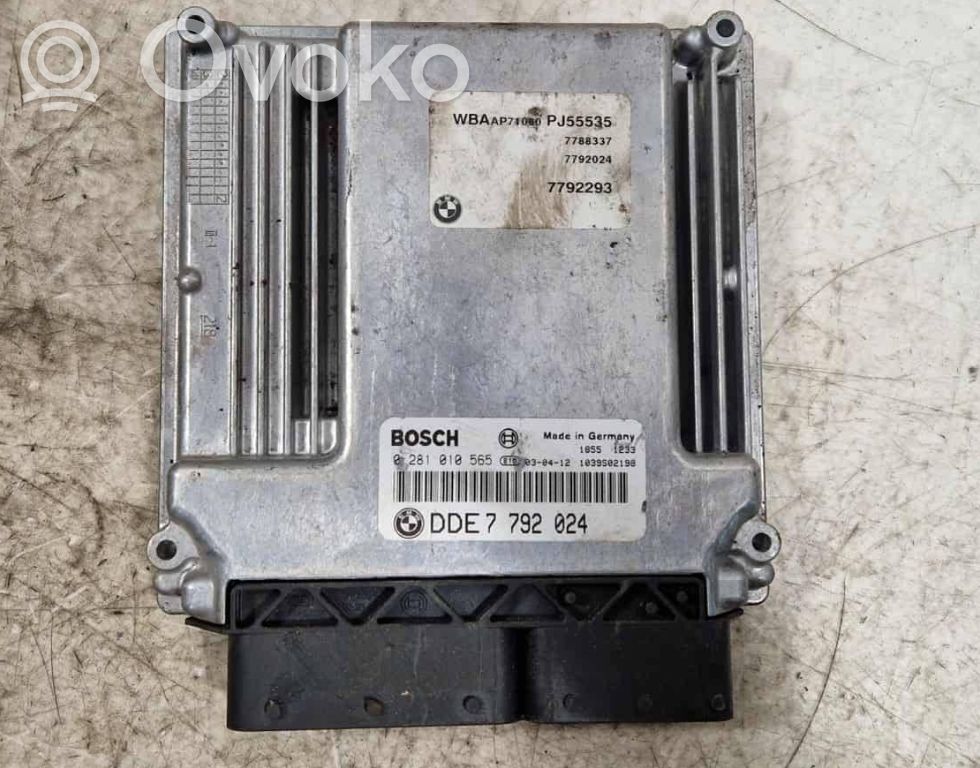BMW 5 E60 E61 Engine control unit/module 