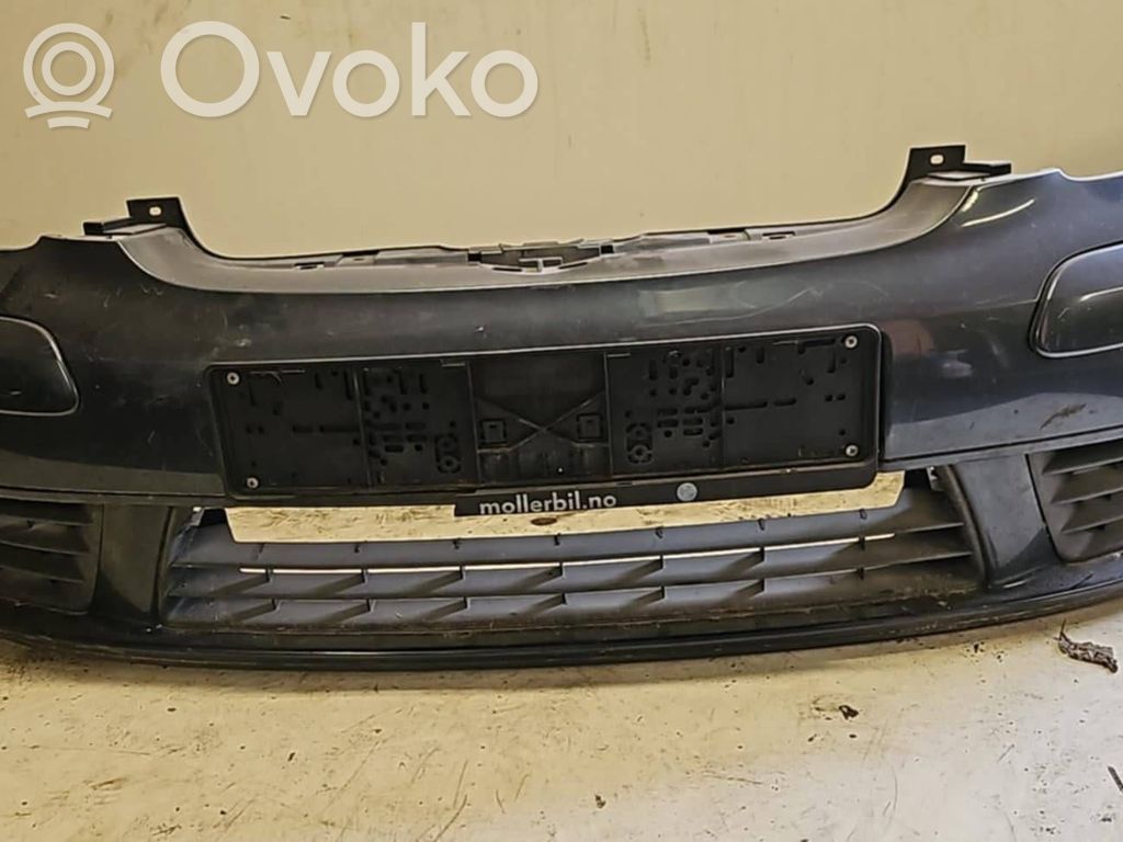 Volkswagen Golf V Front bumper 