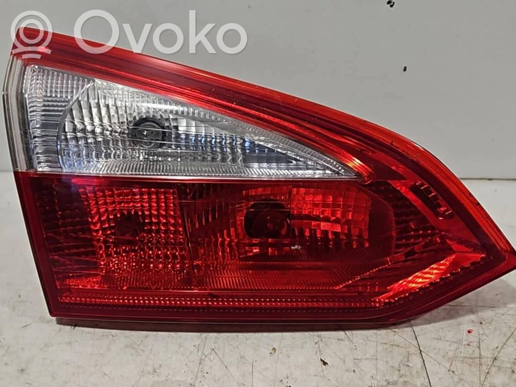 Ford Focus Takaluukun takavalot 