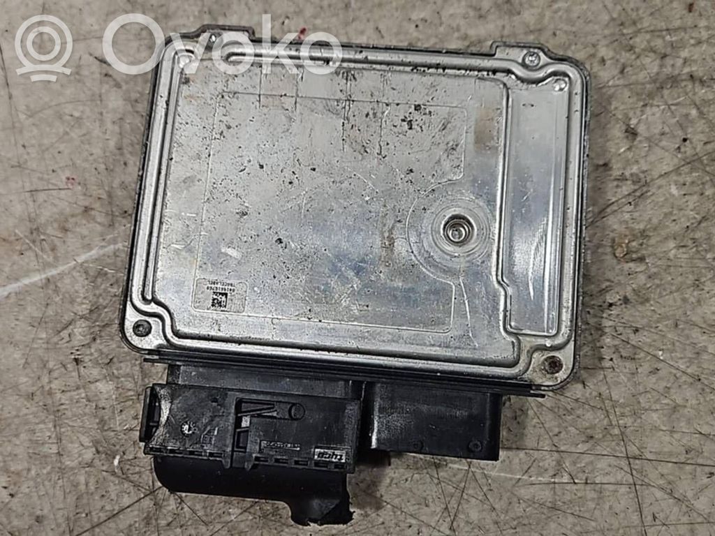 Volkswagen PASSAT B6 Engine control unit/module 