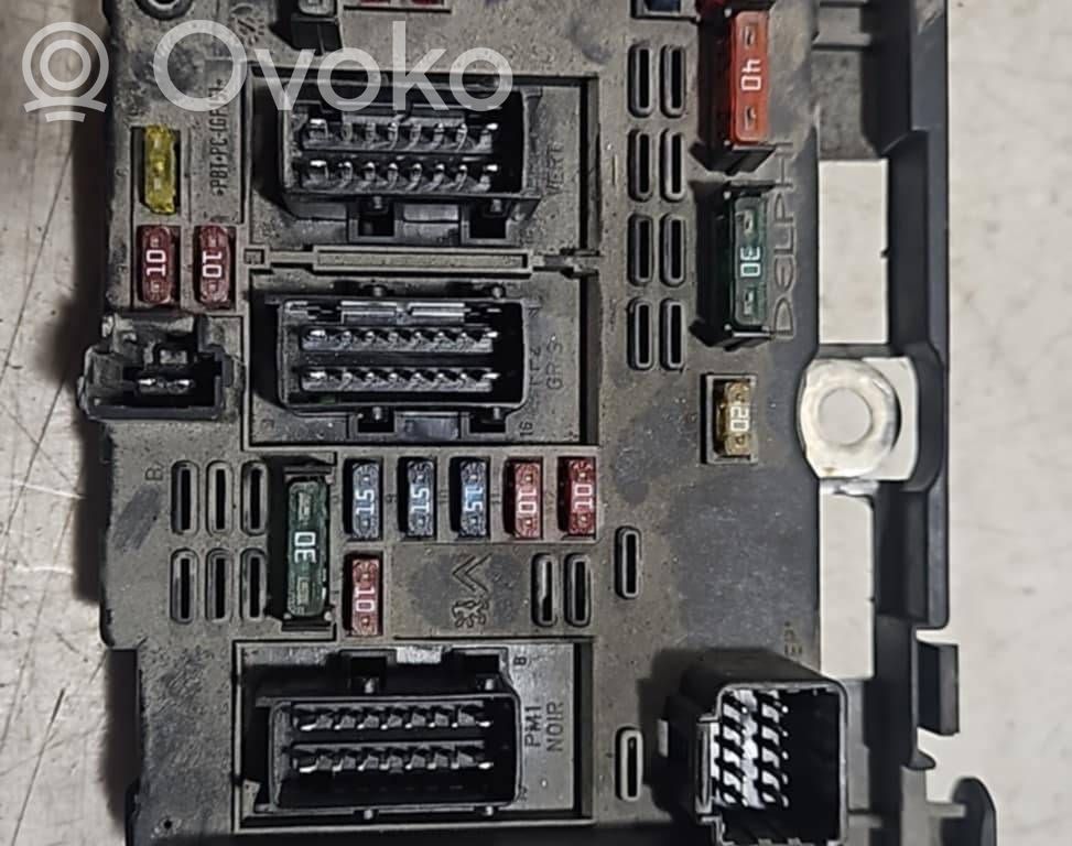 Peugeot 307 Drošinātāju bloks 