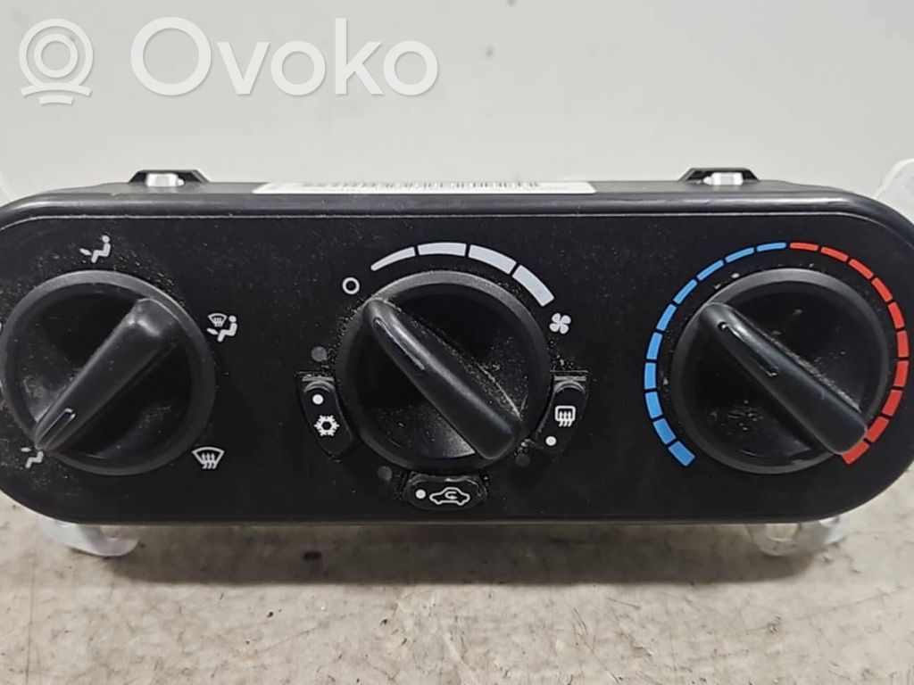 Jeep Compass Climate control unit 