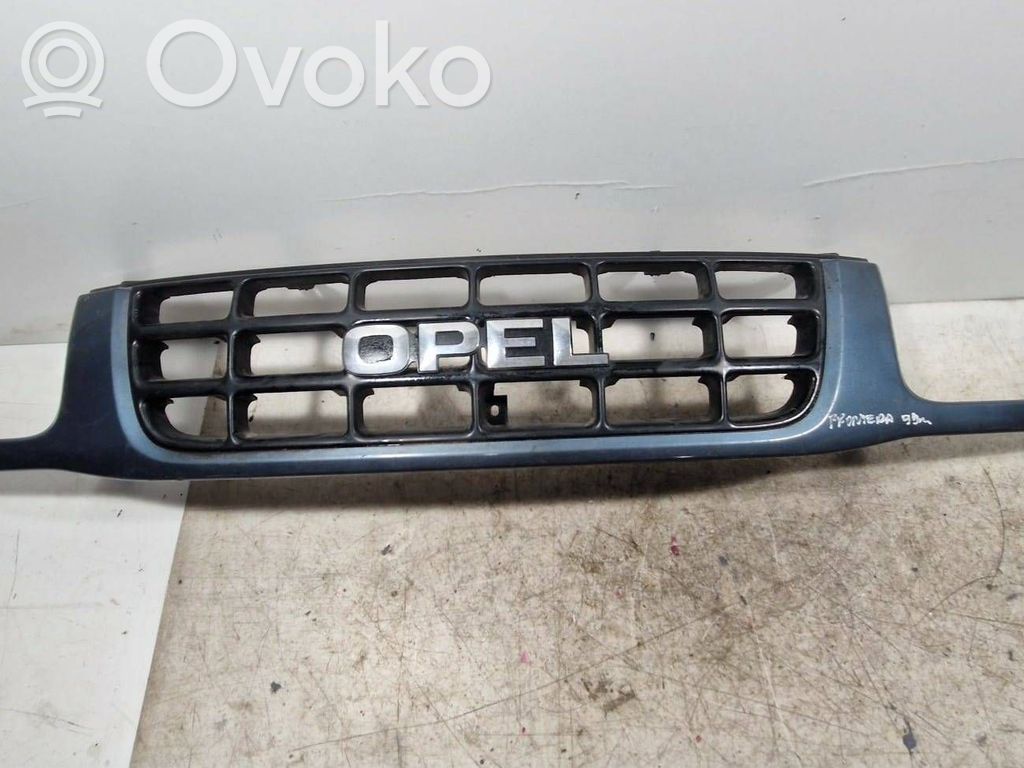 Opel Frontera B Верхняя решётка 