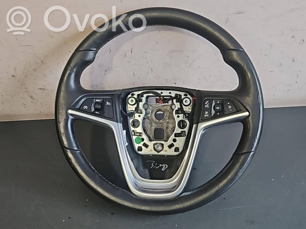 Ohjauspyörä   6091702