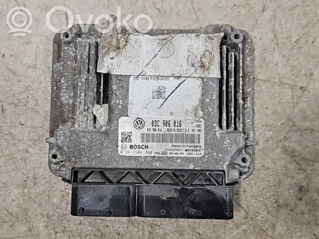 Volkswagen Golf VI Engine control unit/module 