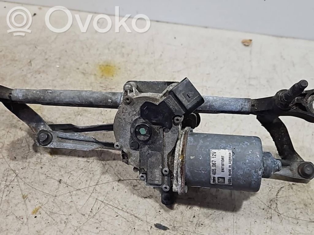 Opel Corsa D Front wiper linkage and motor 