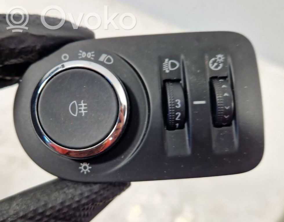 Opel Corsa D Interrupteur d’éclairage 