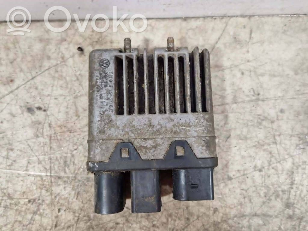 Sterownik / Moduł wentylatorów   7H0919506B,05131010