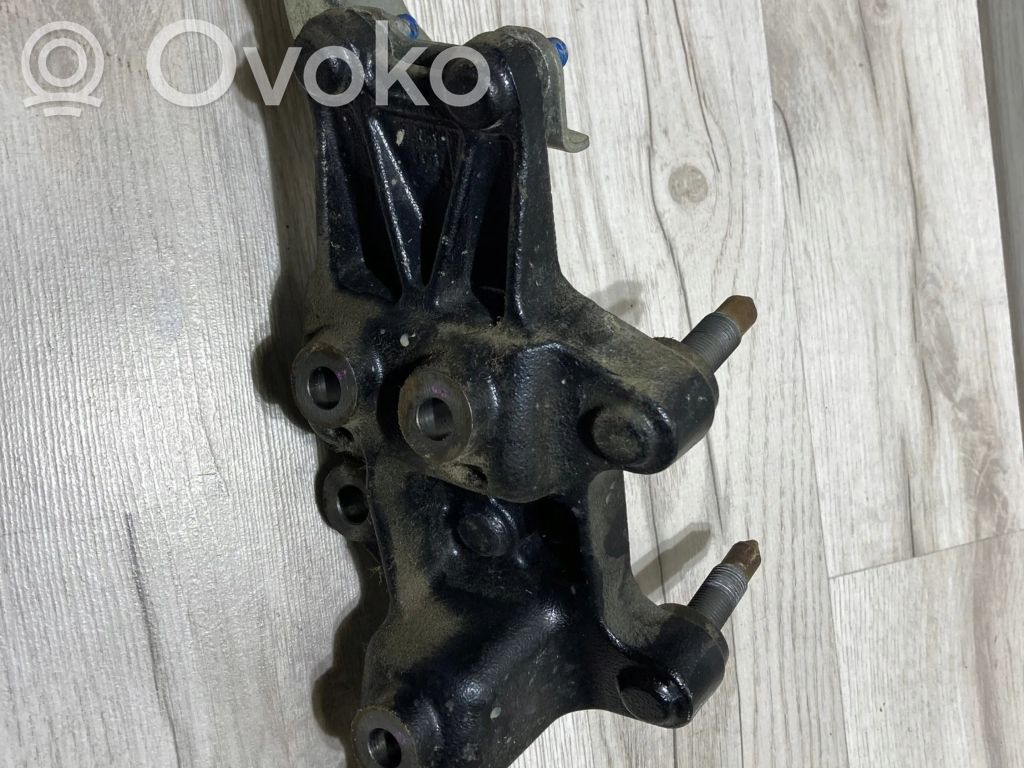 Mitsubishi Space Star Gearbox mounting bracket 