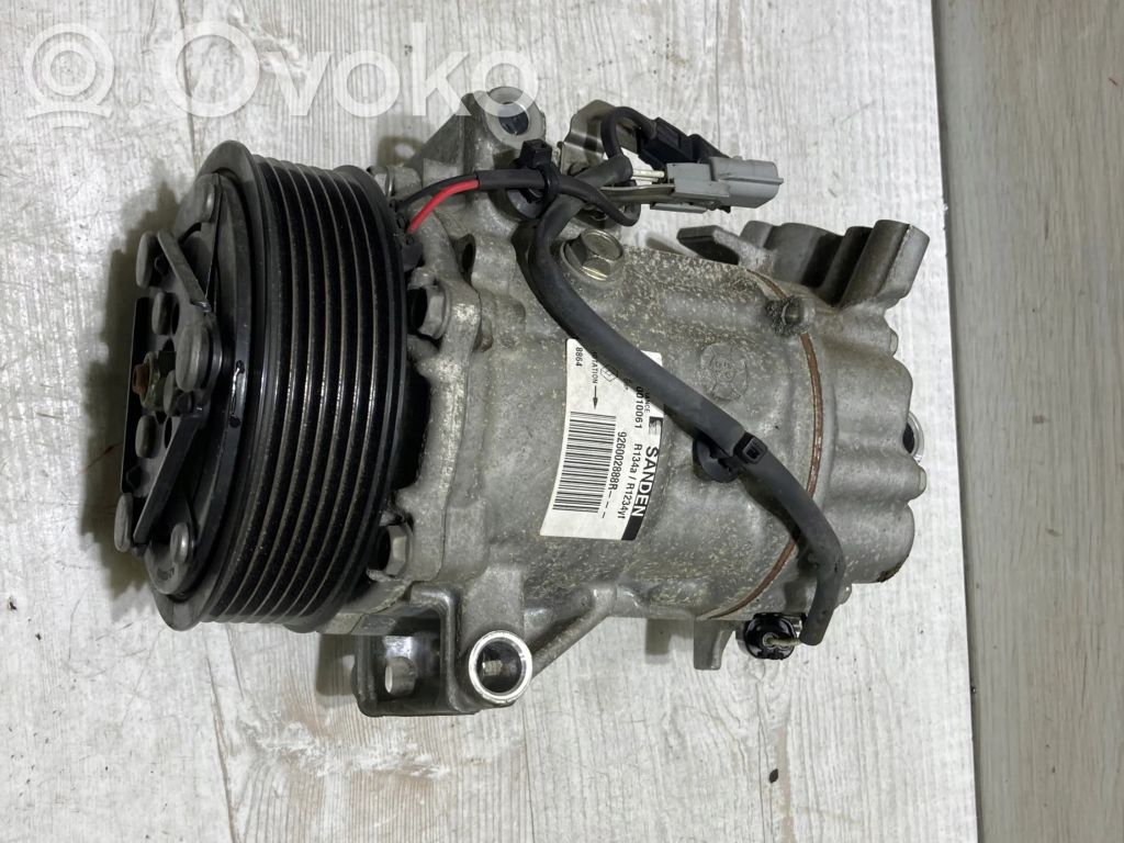 Renault Clio V Air conditioning (A/C) compressor (pump) 