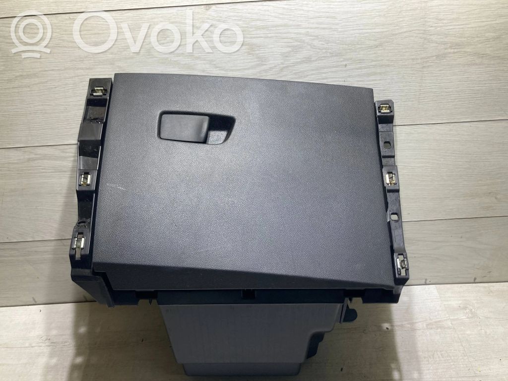 Guantera   681082518R