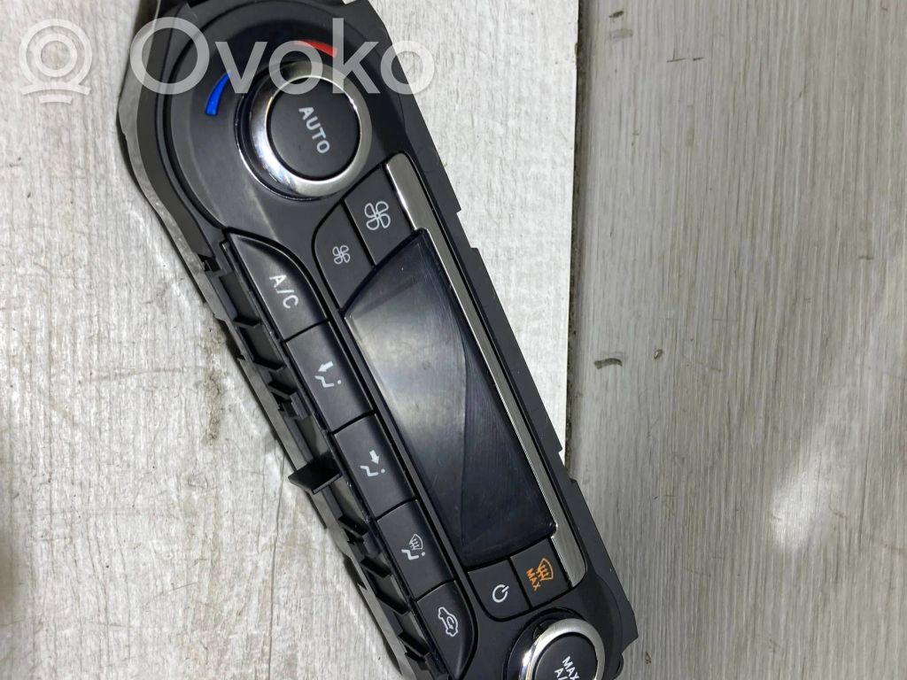 Ford C-MAX II Climate control unit 