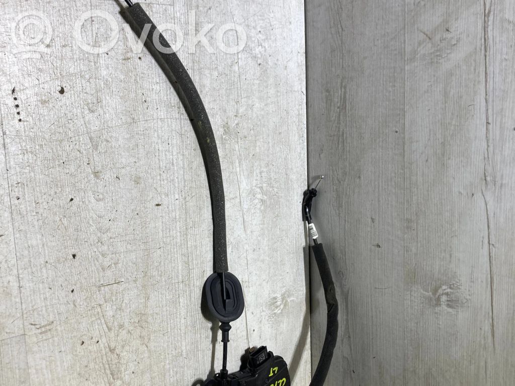 Renault Clio V Galinių durų spyna 