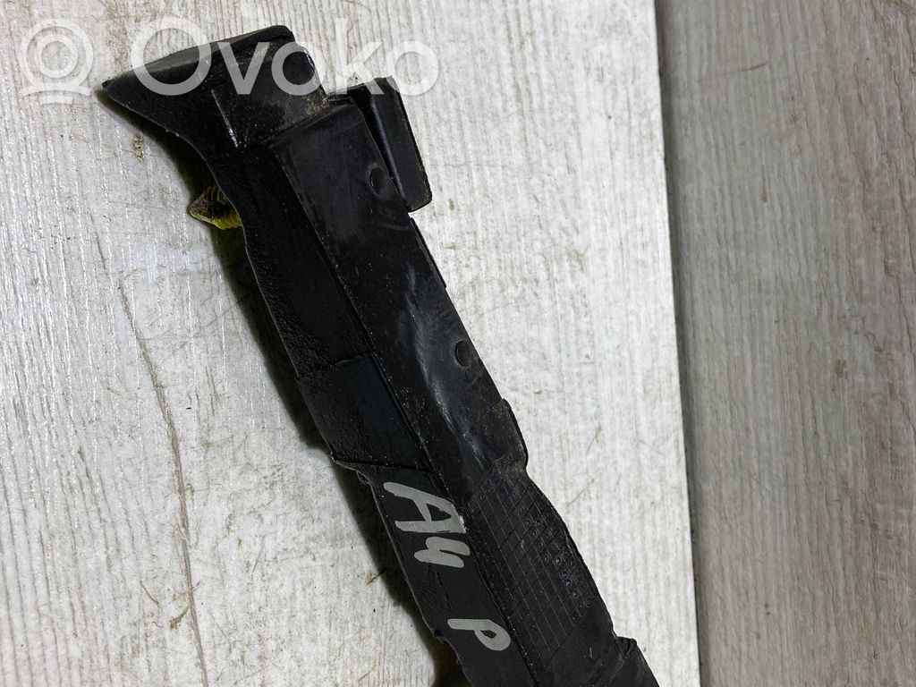 Audi A4 S4 B9 Fender foam support/seal 