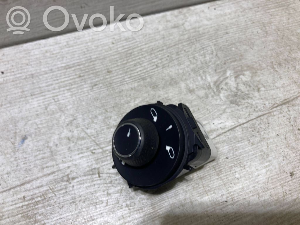 Citroen C3 Wing mirror switch 
