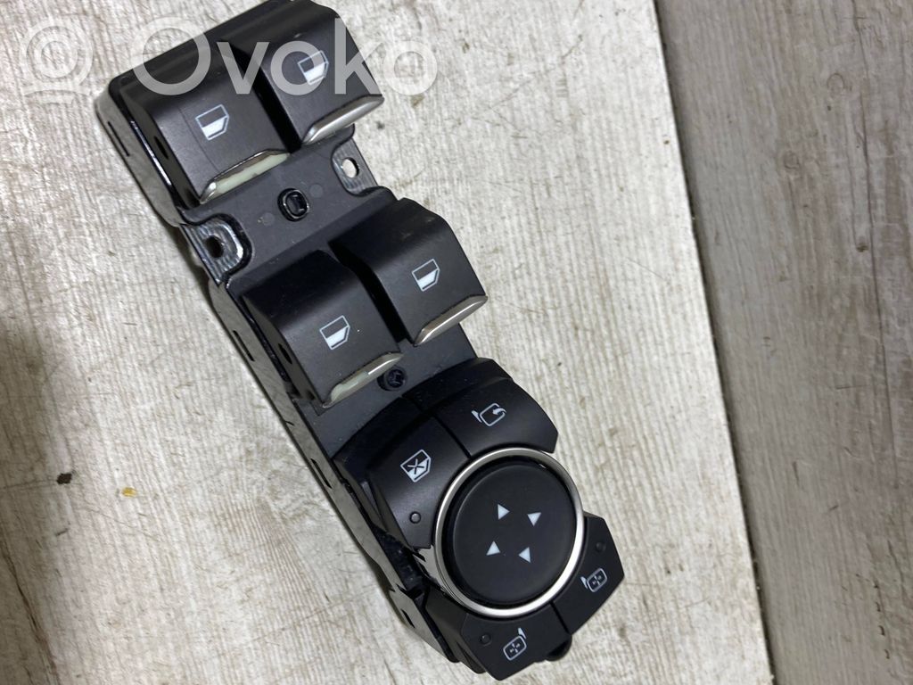 Electric window control switch   H1BT14540DC