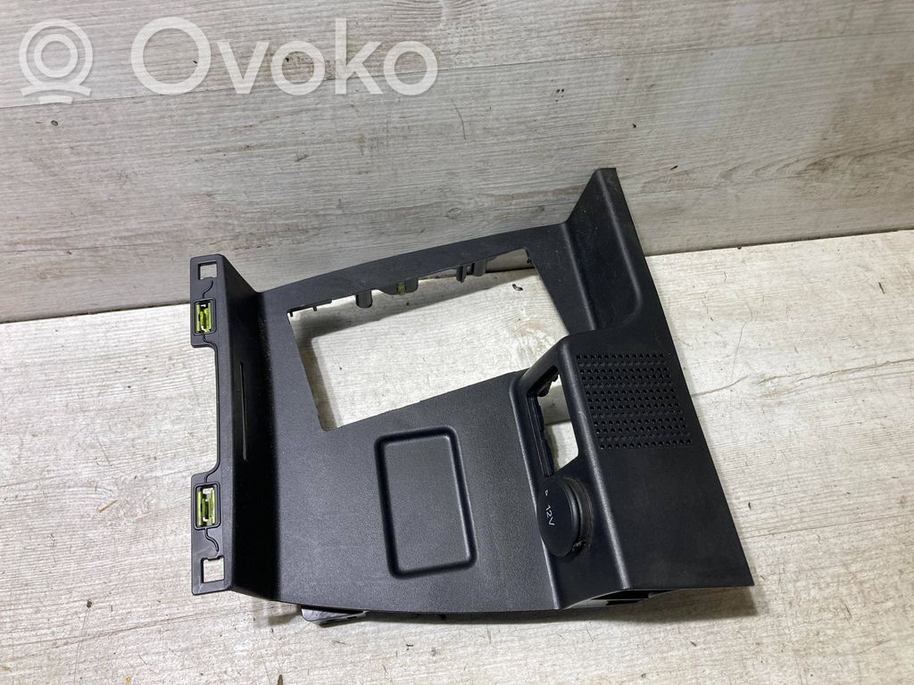 Ford Focus Other center console (tunnel) element 