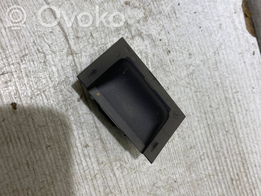 Sensor de luz solar   8V0907451B