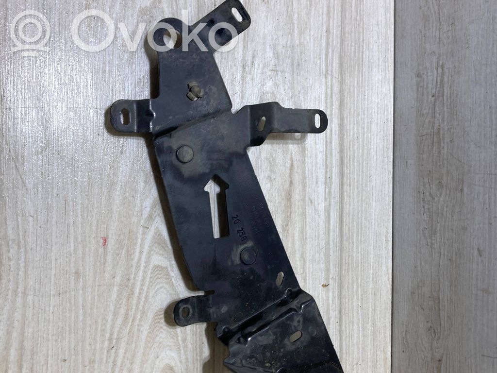Peugeot Expert Kronšteins 