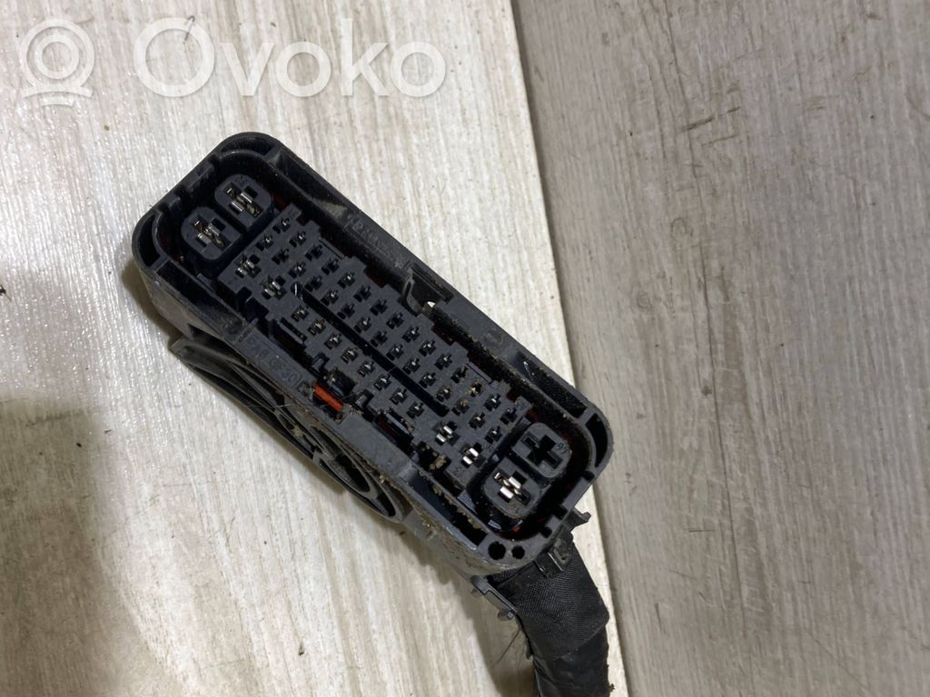 BMW X1 F48 F49 Enchufe del conector del módulo ABS 