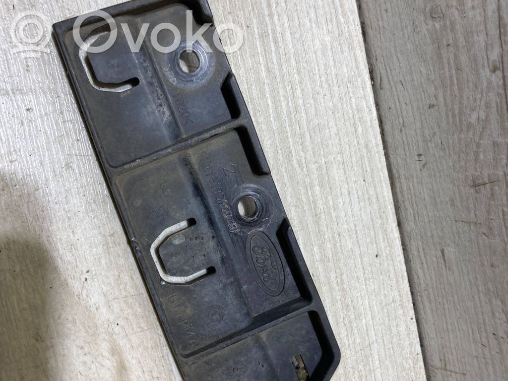 Front bumper mounting bracket   BK2117D959BC