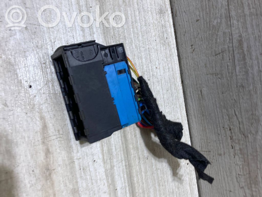 BMW X3 E83 Front door wiring loom 