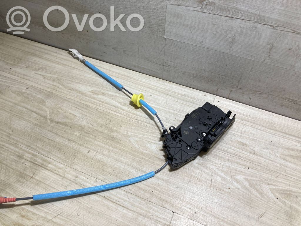 BMW 1 F70 Zamek drzwi przednich 