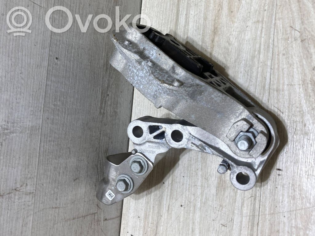 BMW 1 F70 Engine mount bracket 