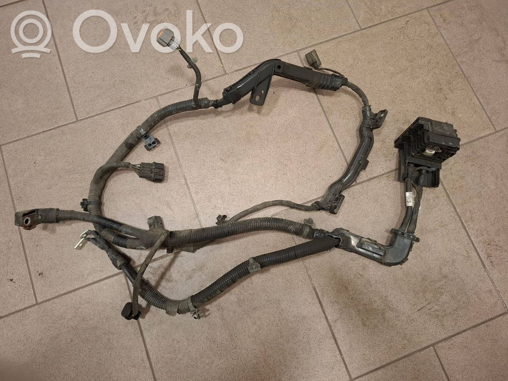 Hyundai i30 Pluskaapeli (akku) 