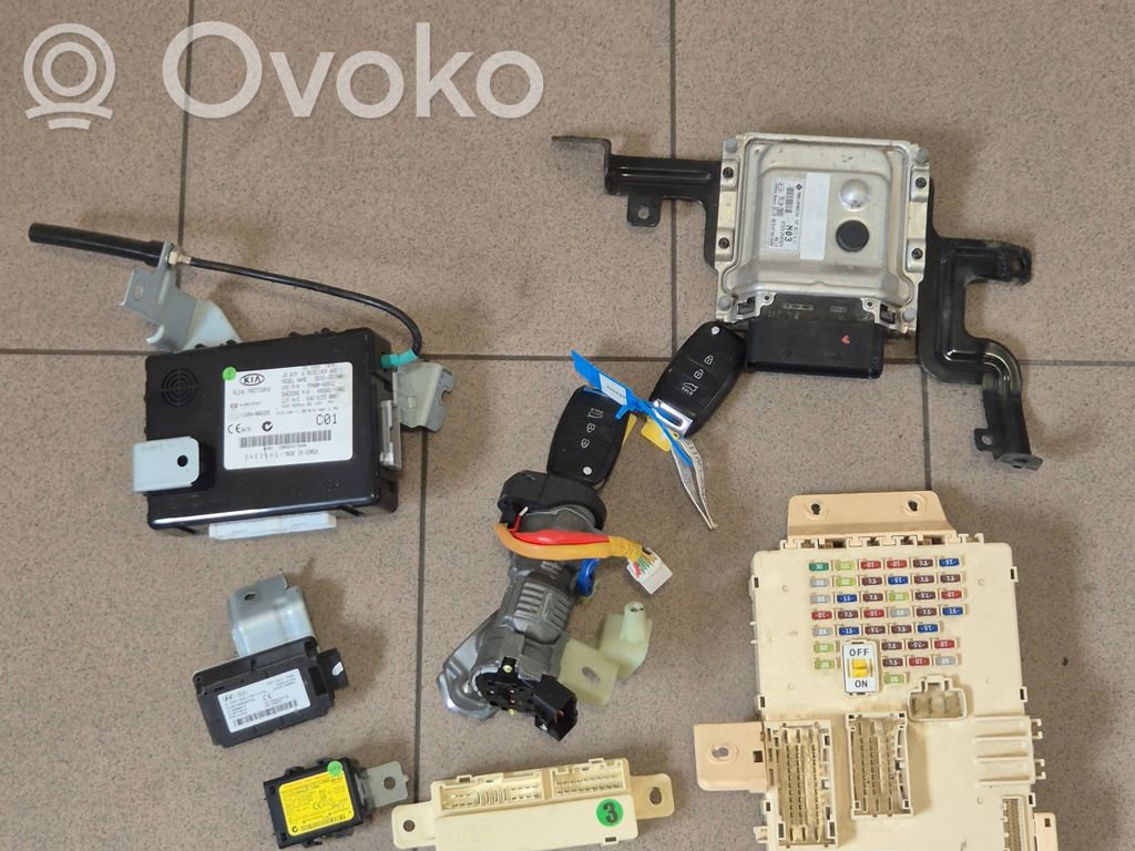 KIA Ceed Engine ECU kit and lock set 