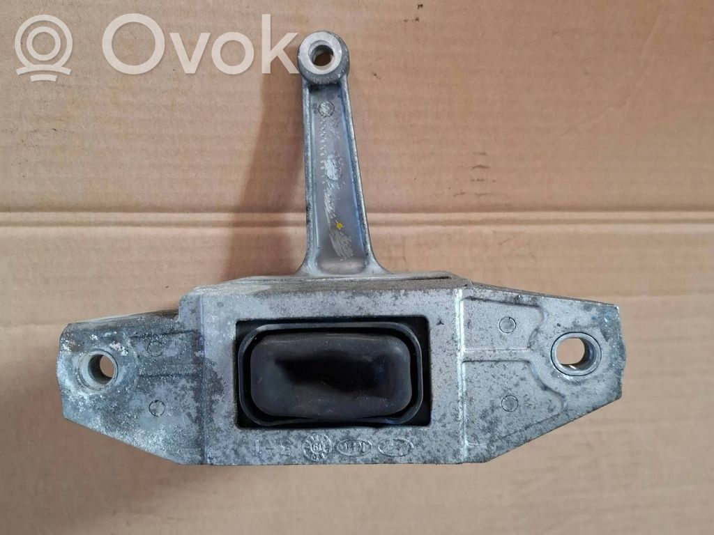 KIA Ceed Engine mount bracket 