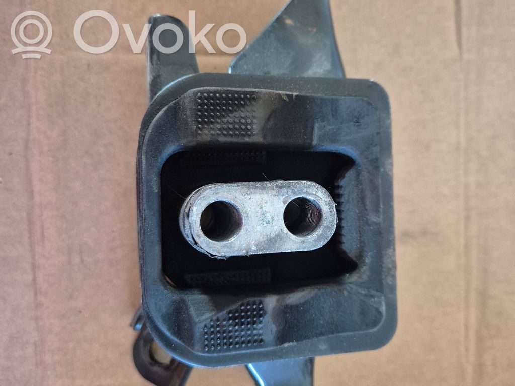 KIA Ceed Engine mount bracket 