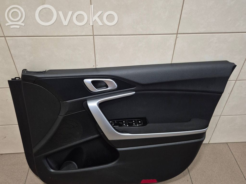 KIA Xceed Etuoven verhoilu 