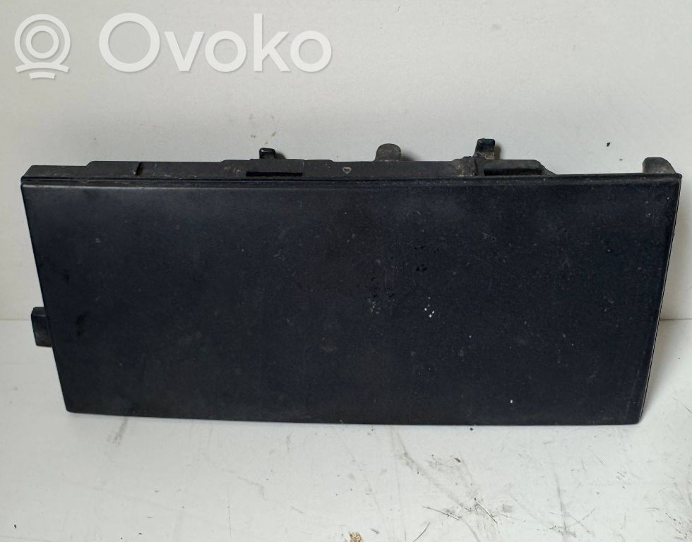BMW 5 E34 Front tow hook cap/cover 