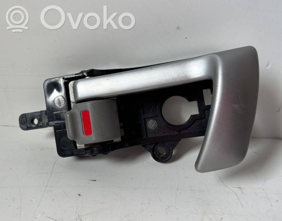 Hyundai Santa Fe Rear door interior handle 