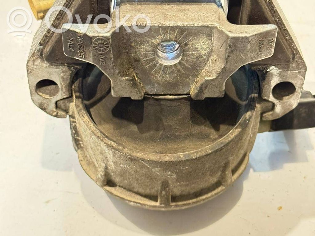 Audi A6 S6 C7 4G Engine mount bracket 