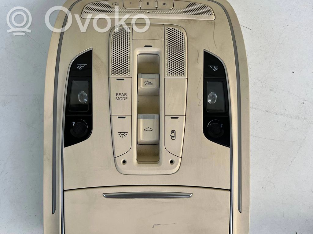 Audi A8 S8 D4 4H Światło fotela przedniego 