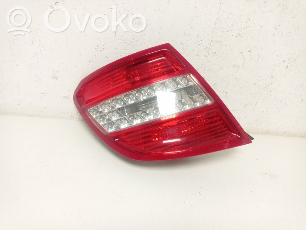 Mercedes-Benz C W204 Lampa tylna 
