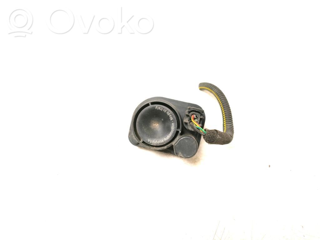 Opel Astra K Syrena alarmu 