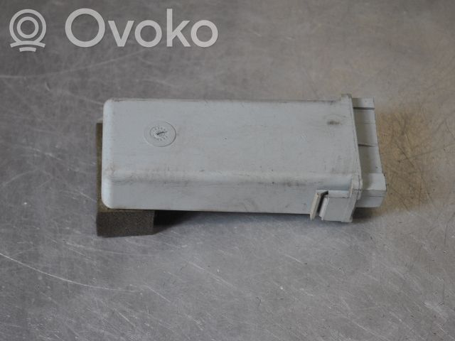 Otros relés   9631577880