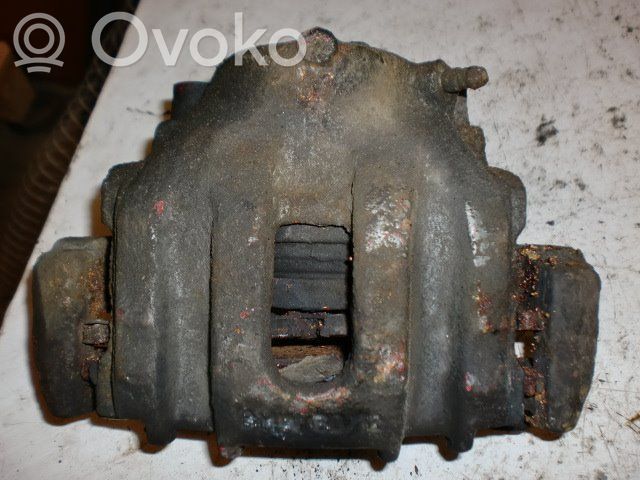 Caliper de freno delantero