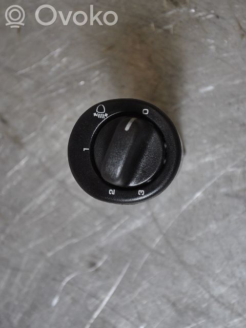 Panel lighting control switch   4608269