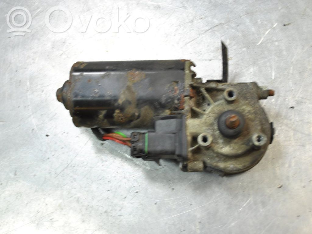 Двигатель стеклоочистителей   86VB17508AA