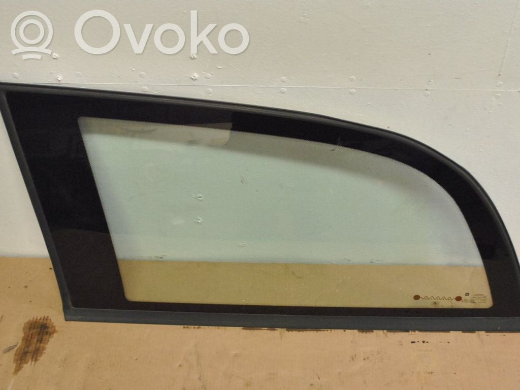 Rear side window